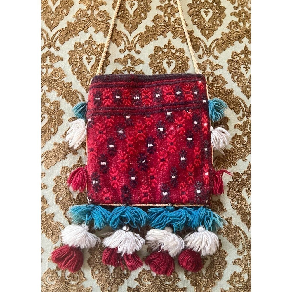 VINTAGE Persian Wool Carpet Salt Rug Bag Tassels Shoulder Strap Wall Hanging - Picture 2 of 7